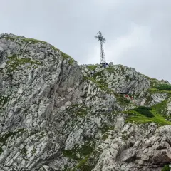 Giewont: Ile się idzie? Planuj czas, omiń korki i burze!