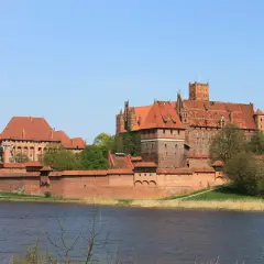 Zamek w Malborku: Dlaczego styl gotycki zachwyca i fascynuje?