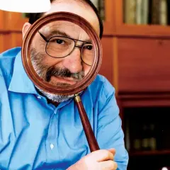 Umberto Eco: Kto czyta książki, żyje podwójnie? Autor i znaczenie
