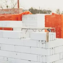 Ile bloczków betonowych 24x24x59 potrzebujesz na m2 ściany?
