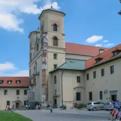 Tyniec atrakcje – odkryj niezwykłe miejsca i historie w Tyńcu
