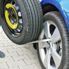 Opony Run Flat czy zwykłe? Które wybrać? Bezpieczeństwo i koszty