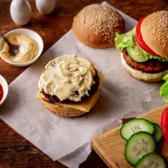 Domowe sosy do burgerów: Przepisy, triki i sekrety smaku