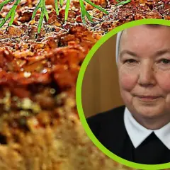 Pasztet z cukinii, przepis Siostry Anastazji. Pyszny, domowy pasztet z cukinii, który pokochasz.