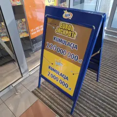Reklama Eurojackpot informuje o kumulacji 220 mln zł. Czy to oznacza, jakie liczby najczęściej padają w eurojackpot?