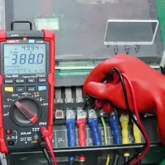 Wybór multimetru: True RMS, CAT, PV znajdź swój idealny miernik