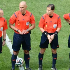 Ile naprawdę zarabia sędzia na mundialu? Zaskakujące kwoty i różnice w wynagrodzeniach