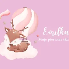 Urocze pudełko na skarby dla dziewczynki Emilki z jelonkiem na chmurce i balonem.