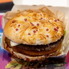 Burger Drwala: Ile kalorii? Pełna analiza i wpływ na dietę