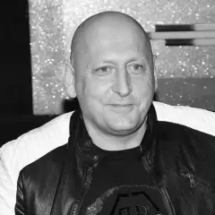 Jacek Wójcik z Królowych życia - ile ma lat i co warto o nim wiedzieć