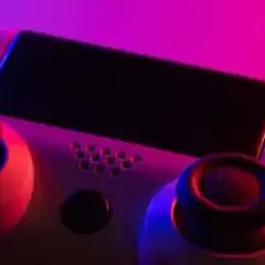 Jak podłączyć pada PS4 do komputera - proste metody i porady