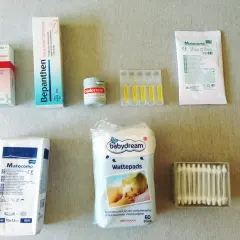 Wyprawka dla noworodka: Jak wybrać bezpieczne kosmetyki?
