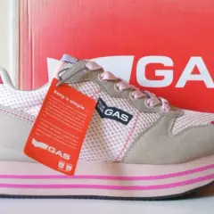 Sneakers rosa e beige con plateau, marchio GAS ben visibile.