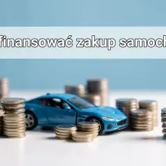 Niebieski model samochodu otoczony stosami monet. Pytanie "Jak sfinansować zakup samochodu?" sugeruje, że auto na kredyt jest jedną z opcji.
