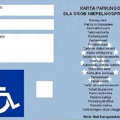 Czy opiekun osoby niepełnosprawnej płaci za bilet w Warszawie? Sprawdź zniżki