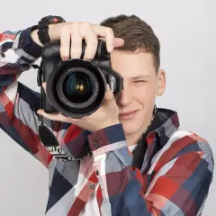 Na czym polega praca fotografa? Poznaj tajniki zawodu i umiejętności