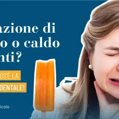 Donna con espressione sofferente per sensibilità dentale, causata da un ghiacciolo. Scopri il rimedio immediato per denti sensibili.