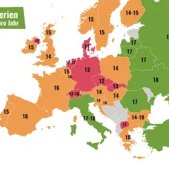 Karte zeigt Schulferien in Wochen pro Jahr in Europa. Länder wie Deutschland haben 13 Wochen, während Osteuropa bis zu 18 Wochen hat.
