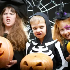 Jak ubrać dziecko na Halloween - bezpieczne pomysły na strój dla malucha