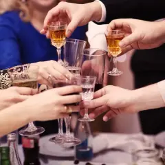 Czy jednorazowe upicie się to grzech ciężki? Zrozum jego konsekwencje