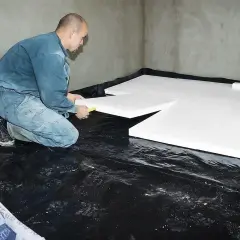 Jaki styropian na posadzki? Wybierz mądrze i oszczędzaj!