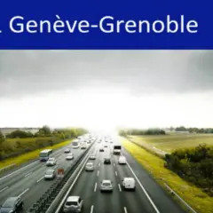 Panneaux indiquant l'autoroute A41 Genève-Grenoble. Trafic dense sur cette voie rapide sous un ciel couvert.