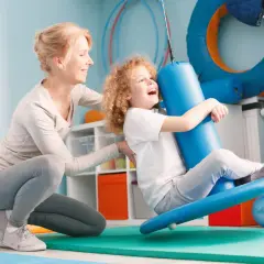 Integracja sensoryczna: Jak pomóc dziecku? Domowe ćwiczenia SI