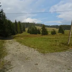 Zubrzyca Górna: Atrakcje, szlaki i praktyczne wskazówki na Orawie