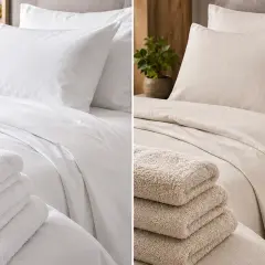 Comparaison de literie : blanc éclatant (coton ?) vs beige naturel (polyester ?). Douceur et texture contrastées.