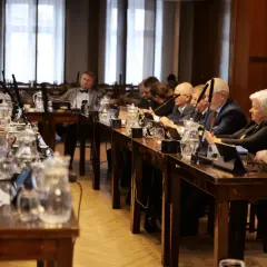 Ile zarabia przewodniczący rady osiedla? Dieta, kwoty, zasady