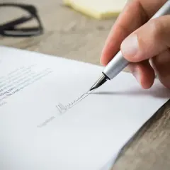 Odpis dokumentu: Kiedy zastępuje oryginał? Rodzaje i jak go zdobyć