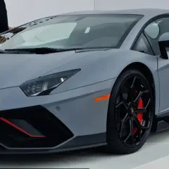 Ile KM ma Lamborghini Aventador? Od 700 do 780 i 1000+!