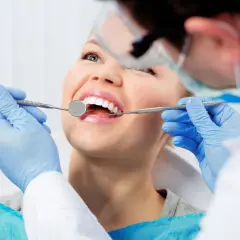 Czym zajmuje się dentysta? Więcej niż plomby! Pełen zakres usług.