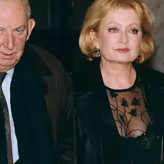 Jan Holoubek z córką, aktorką Magdaleną Zawadzką, podczas uroczystości.