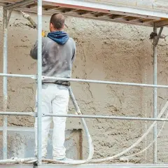 Tynki maszynowe na co zwrócić uwagę, aby uniknąć kosztownych błędów