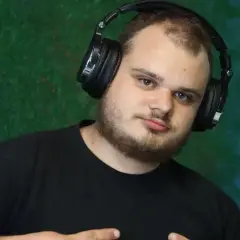 Ile lat ma DJ Akun? Zaskakujące fakty o jego karierze