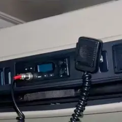 Jak podłączyć CB radio w ciężarówce bez zbędnych problemów?