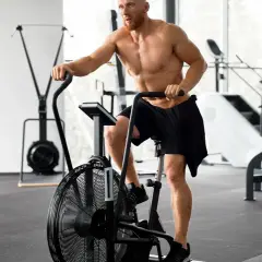 Ile minut powinno trwać cardio na czczo, aby osiągnąć najlepsze wyniki?