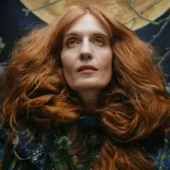 Ile trwa koncert Florence and the Machine? Nie daj się zaskoczyć!