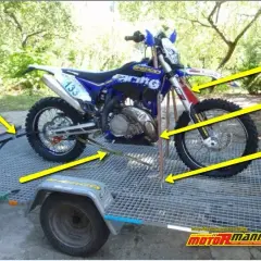 Jak bezpiecznie przewieźć motocykl na przyczepce? Pełny poradnik