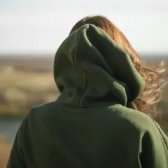 Ile waży bluza? Wagi, wysyłka, bagaż uniknij dopłat!