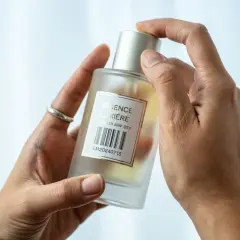 Perfumy na lotnisku: Oryginalne czy podróbka? Sprawdź!