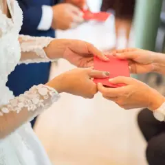 Ile dla brata na wesele? Odpowiednia kwota, która nie zrujnuje budżetu