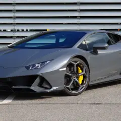 Ile kosztuje wypożyczenie lamborghini na jeden dzień? Sprawdź ceny!