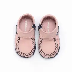 Buty rozmiar 19: Jak wybrać zdrowe pierwsze buciki dla dziewczynki?