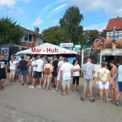 Gdzie zjeść w Ustce? Najlepsze miejsca na smaczną rybę i nie tylko