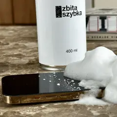 Czyszczenie telefonu z kurzu: Ile kosztuje i czy się opłaca?