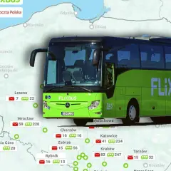 Zielony autobus FlixBus na tle mapy Polski z zaznaczonymi miastami i informacjami o podróżach. Sprawdź znizki Flixbus na podróże!