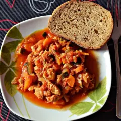 Bigos z włoskiej kapusty? Odkrywamy to nowe oblicze tego dania!