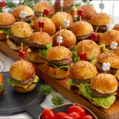 Mini burgers apéro : 7 recettes pour bluffer vos invités !